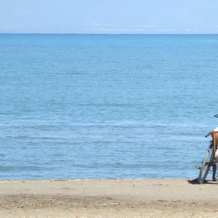 Vacaciones Frente Al Mar: Casa Con Wifi, Aire Opcional, Mascotas Bienvenidas Y Playa Perros - Es-184-24 Holiday home