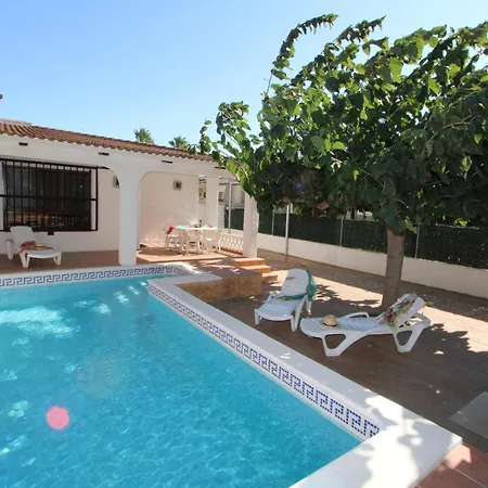 Vacaciones Frente Al Mar: Casa Con Wifi, Aire Opcional, Mascotas Bienvenidas Y Playa Perros - Es-184-24 Holiday home Riumar