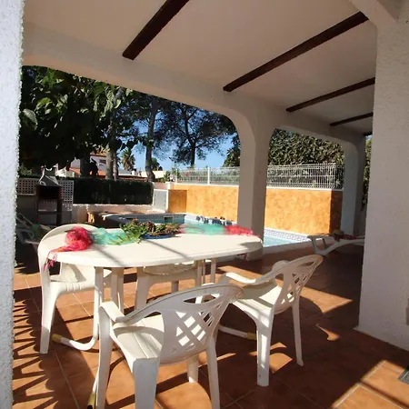 Holiday home Vacaciones Frente Al Mar: Casa Con Wifi, Aire Opcional, Mascotas Bienvenidas Y Playa Perros - Es-184-24 *